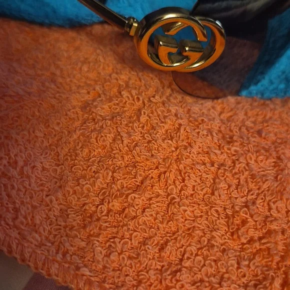 Gucci Black and Gold Sunglasses ! Free Case + Cloth - Picture 2 of 14